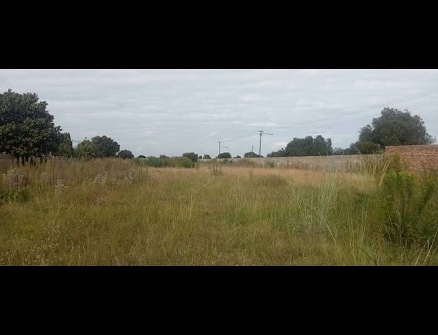 4,502M² VACANT LAND FOR SALE IN RIVERSDALE